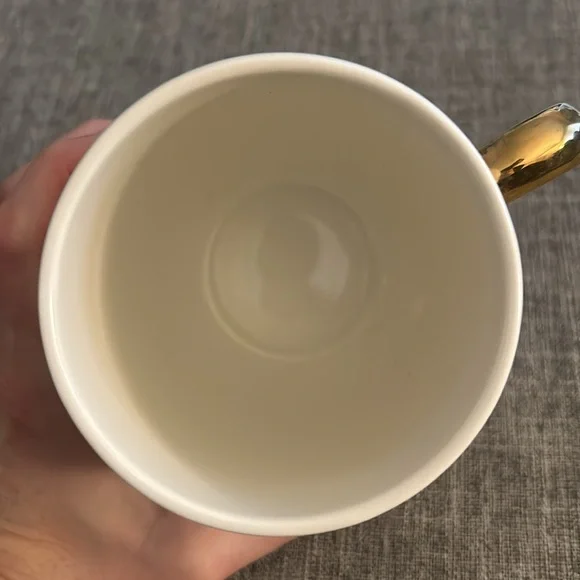 Dapper Giraffe mug from Pier 1 - Picture 5 of 5